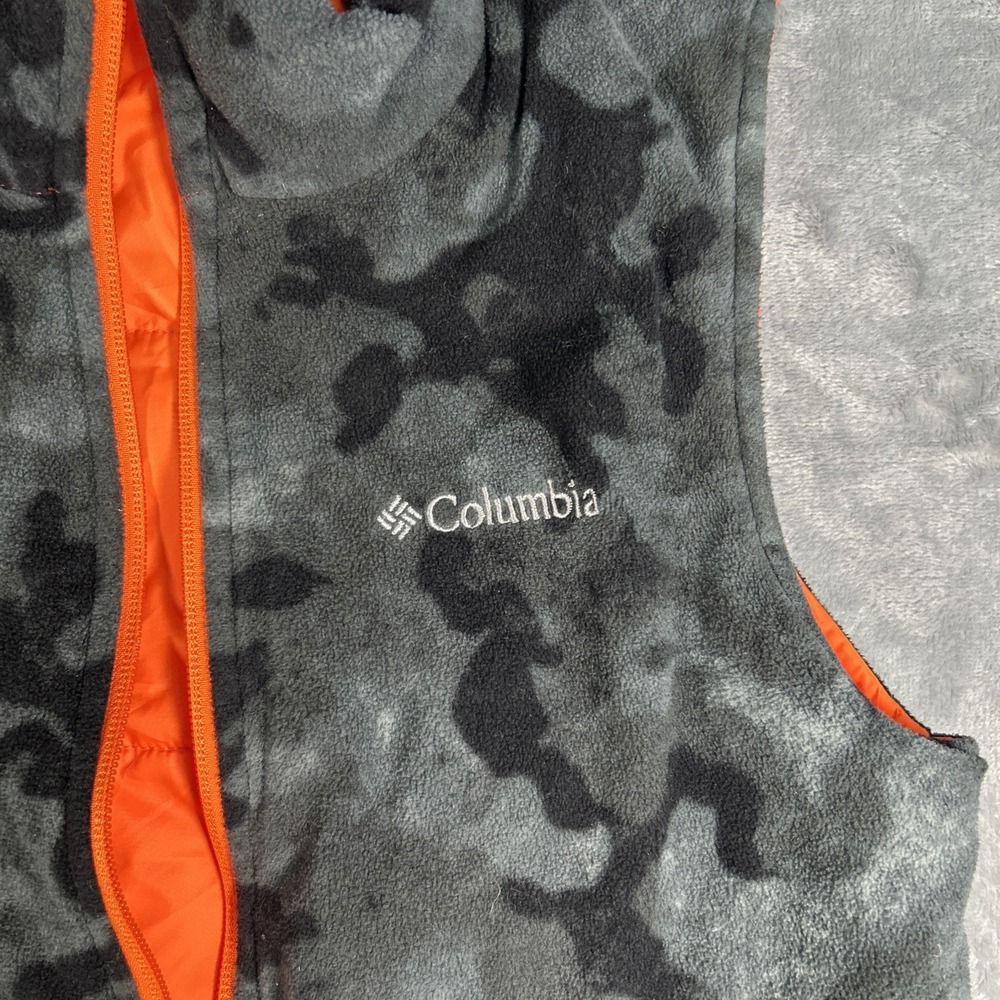 Columbia Black and Gray Camo Vest with Orange Lining- Boys size medium - Picture 2 of 9